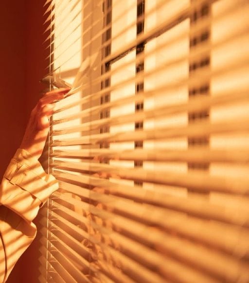 Inspecting for tangles and untangling